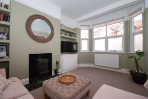 Lounge- click for photo gallery